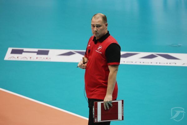 Волейболисты «Горького» взяли у чемпионов из Казани один&nbsp;сет