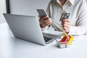 В киберполиции рассказали, как мошенники пользуются темой распродаж