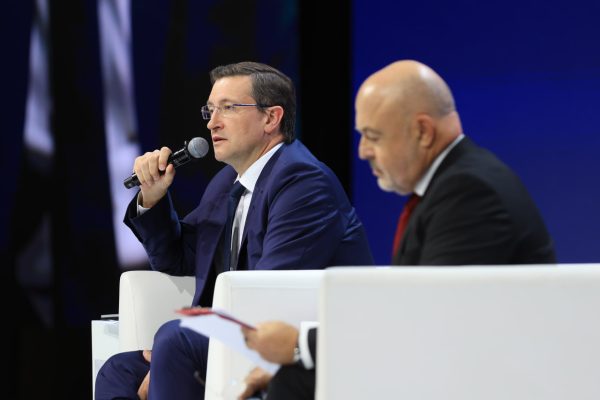 Глеб Никитин ответил более чем на 40 вопросов предпринимателей региона