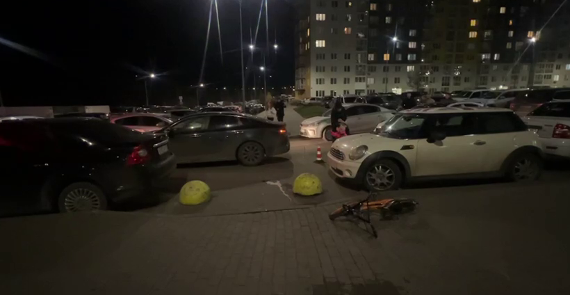 В Кстовском районе пятилетний ребенок на велосипеде столкнулся с автомобилем