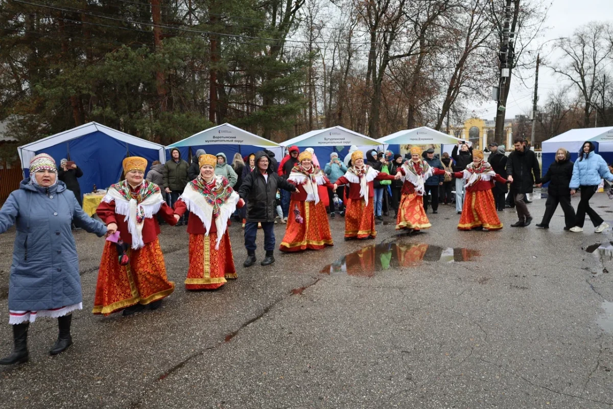 Хоровод единства прошел в Нижнем Новгороде