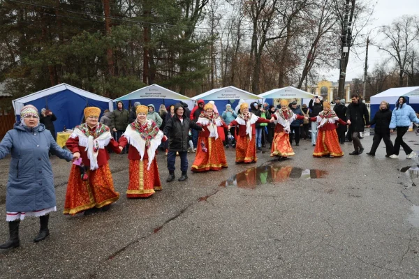 Хоровод единства прошел в Нижнем Новгороде