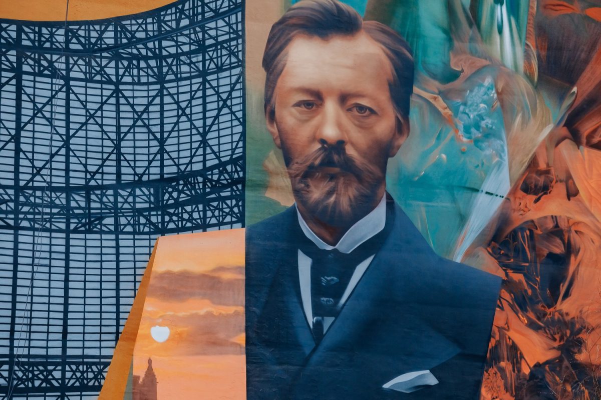 В Нижнем Новгороде открыли мурал в честь инженера Владимира Шухова