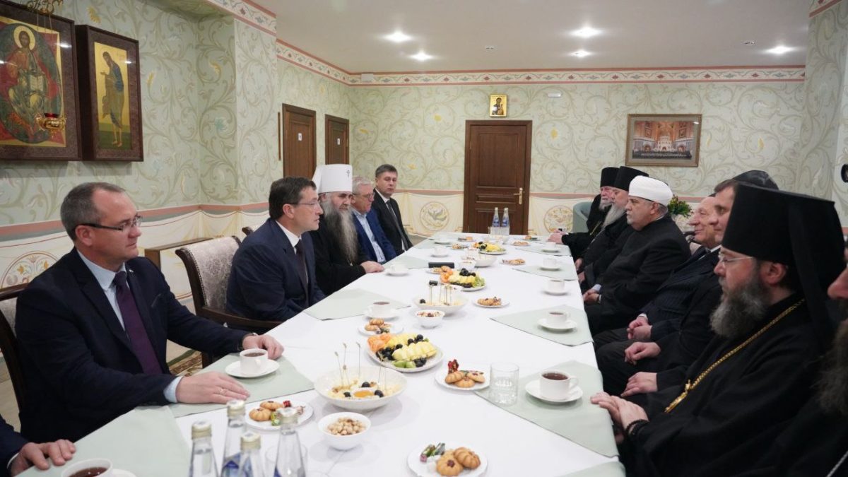 Глеб Никитин провел встречу с религиозными лидерами региона