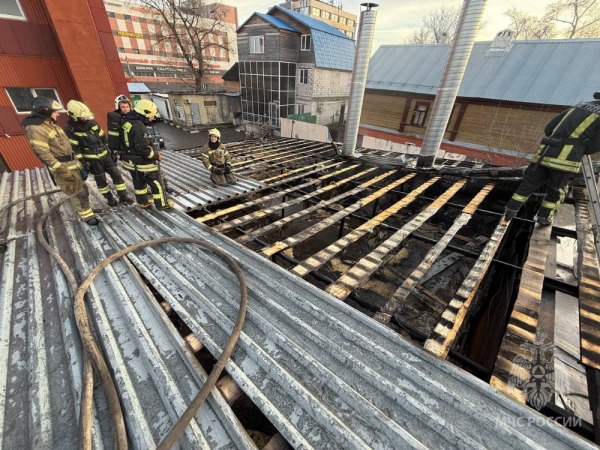 Барбершоп и пекарня сгорели из-за неисправного электрооборудования