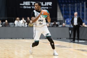 41 очко Айзея Вашингтона помогли БК «Пари НН» одержать победу в Саратове