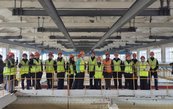 Более 400 школьников и студентов познакомились с работой энергетиков