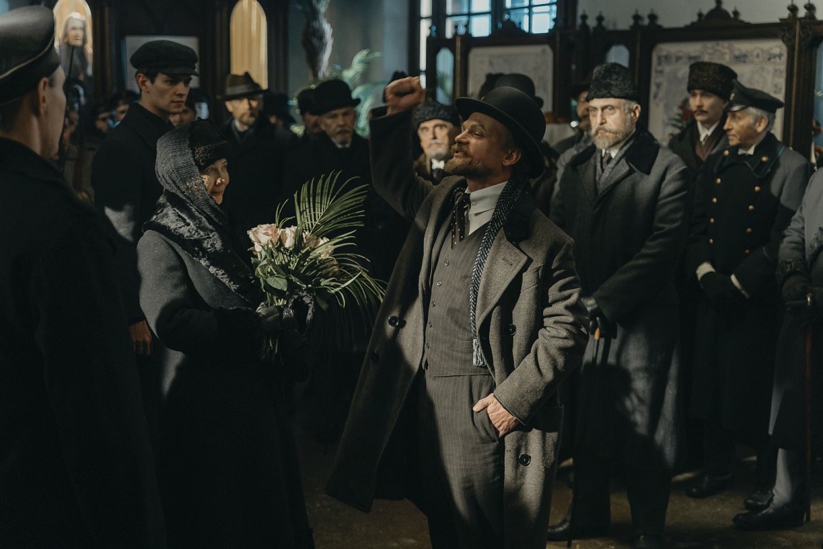 Зрители поделились мнением о сериале «Хроники русской революции»