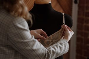 Почему именно нижнее бельё? Предприниматель из Нижнего Новгорода возвращает женщинам любовь к себе