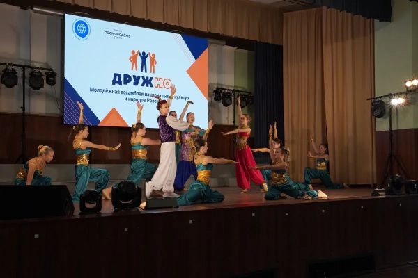 Студенты из 25 стран собрались на фестиваль «ДружНО» в НГЛУ