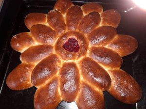 Побалуемся плюшками: нижегородки поделились рецептами домашней выпечки 