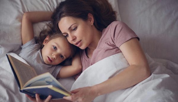 «Ростелеком», «Литрес» и «Читай-город» назвали черты идеальной мамы