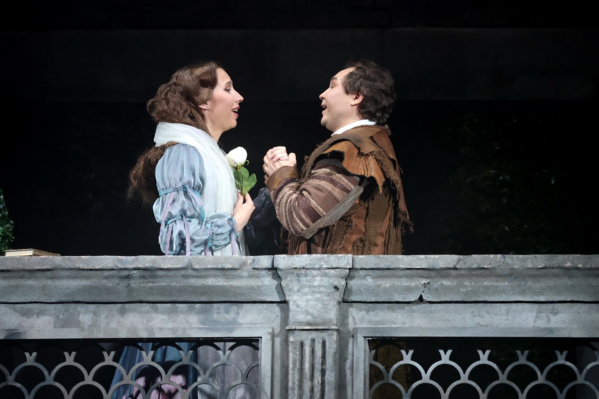 Александр Воложанин