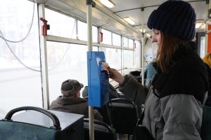 Готовы ли нижегородцы к отмене налички в транспорте: узнали у пассажиров