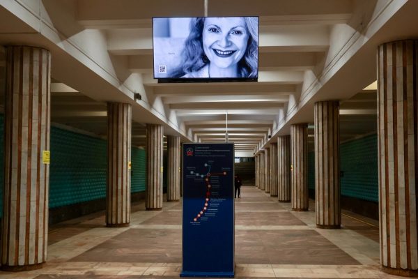 Фотопортреты 27 выдающихся нижегородцев появились на билбордах и в метро