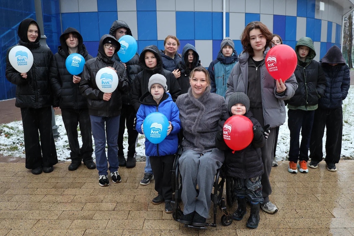 Терапия для особенных детей: юные нижегородцы с ОВЗ посетили дельфинарий