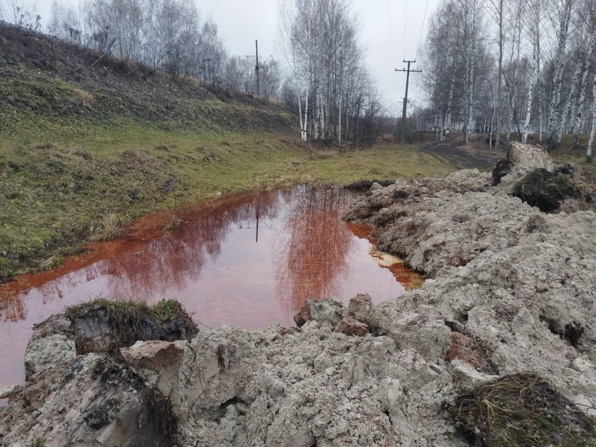 Разлив нефтепродуктов в Кстовском районе устранят до конца этой недели