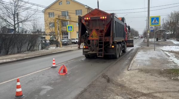 Снегоуборочная машина сбила пенсионерку в Нижнем Новгороде