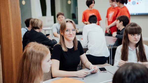Нижегородские школьники могут попробовать себя в разных профессиях