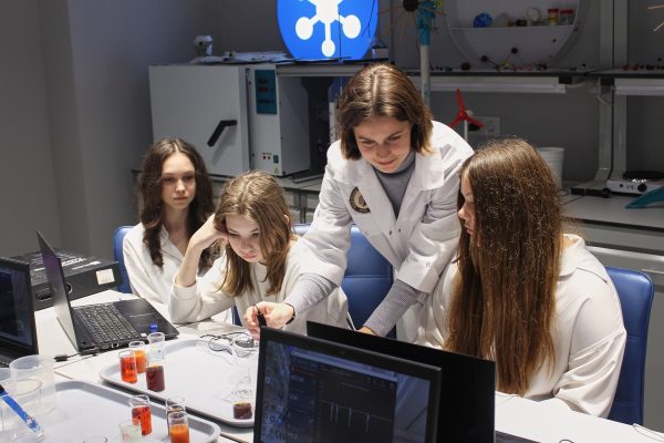 Нижегородским школьникам помогут определиться с будущей профессией