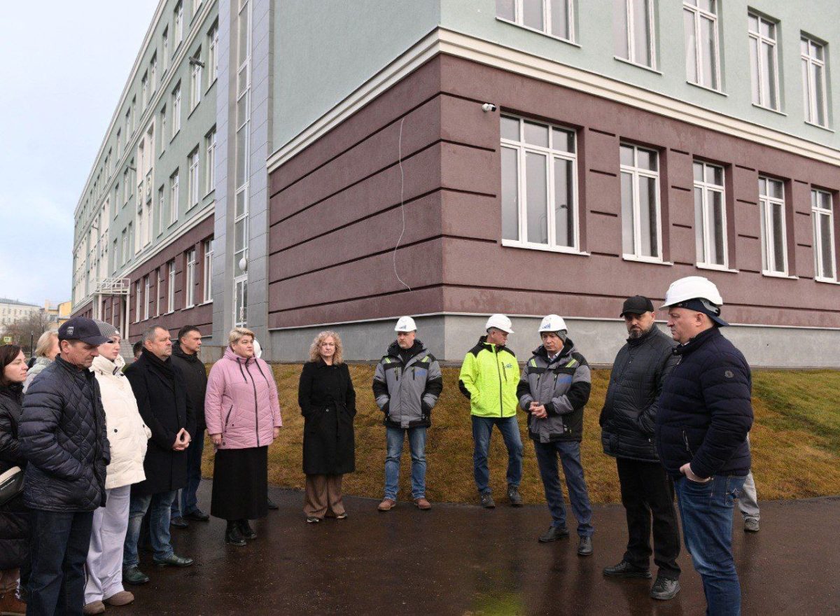 Михаил Клинков проверил школу имени А.О. Молева