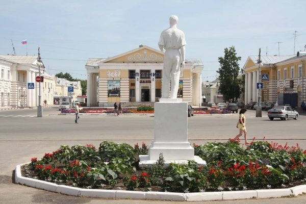 Александр Мудров встретился с учеными, которые предрекли вымирание Заволжью