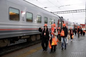 Отправление поезда в Санкт-Петербург в рамках проекта «Уроки с путешествием»