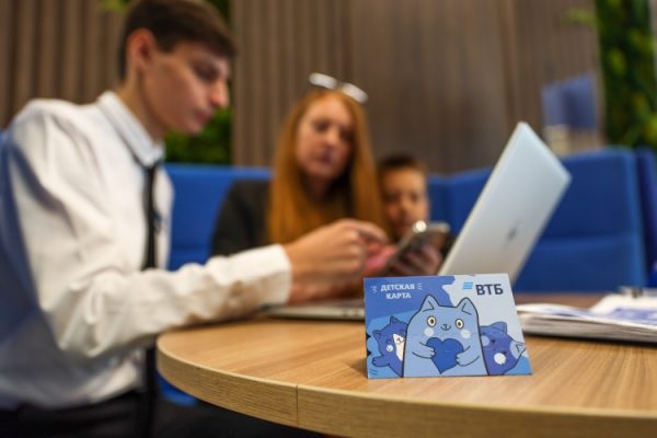 Число получателей единых детских пособий в ВТБ увеличилось на 40%