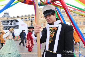 Александр Воложанин