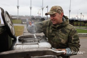 Александр Воложанин