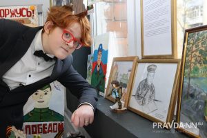 Александр Воложанин