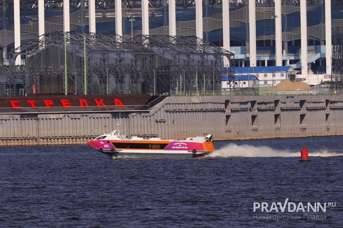 Вид отдыха на воде очень популярен у работающей молодежи, так как дает возможность перезагрузиться буквально за один выходной день
