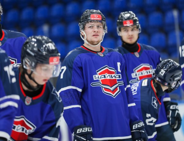 В МХЛ «Чайка» по буллитам проиграла «Кузнецким Медведям»