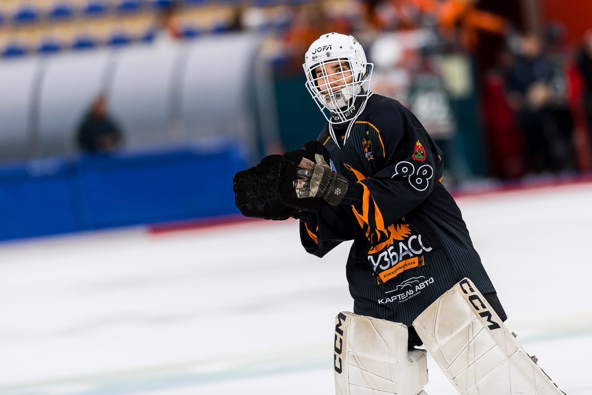 Нижегородский «Старт» арендовал у «Кузбасса» вратаря Айдара Нестерова