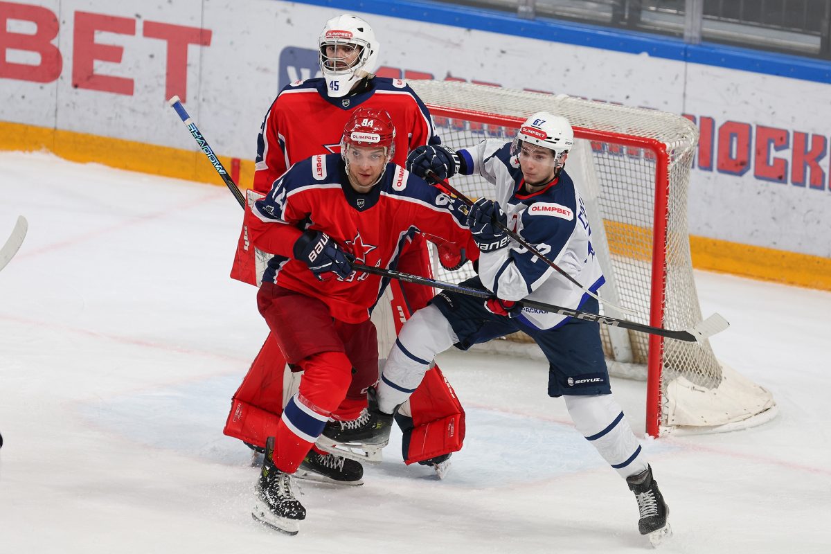 Команда «Торпедо-Горький» завершила выездную серию победой над «Звездой»