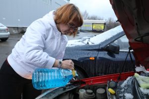 Автоэксперт Попов развеял миф о запрете смешивания незамерзайки с водой
