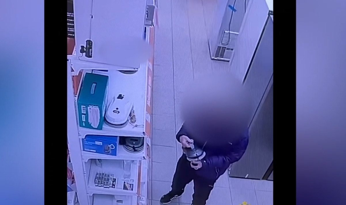 Заволжские полицейские раскрыли кражу робота-мойщика окон