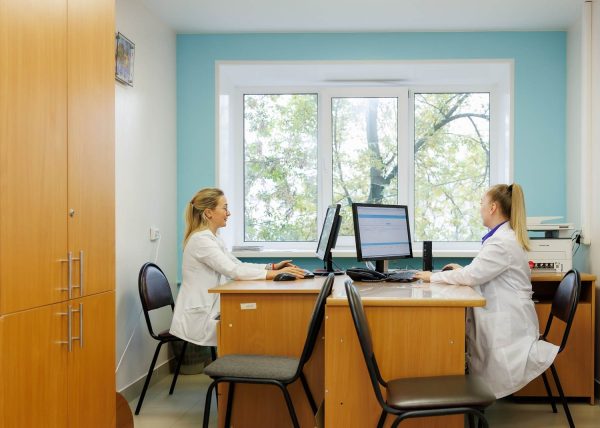 Медучреждения Нижегородской области изменят график на праздники