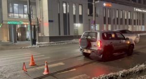 Девушку сбили на пешеходном переходе на улице Маслякова