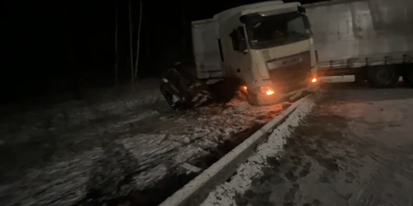 Массовое ДТП с тремя автомобилями произошло на трассе в Кстовском округе