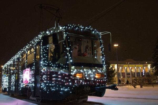 Новогодние трамваи вышли на маршруты в Нижнем Новгороде