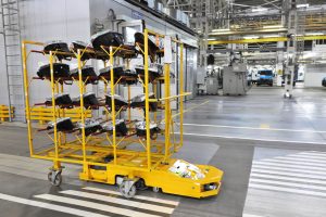 Более 50 беспилотных маршрутов для перевозки компонентов создали в цехах ГАЗ