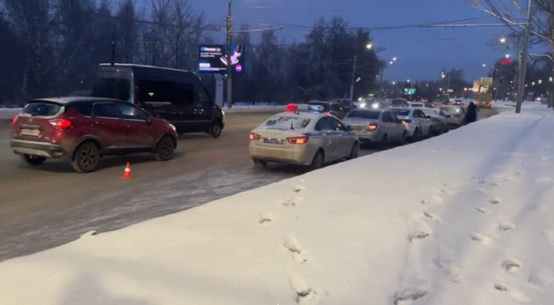 Три автомобиля столкнулись на проспекте Гагарина в Нижнем Новгороде