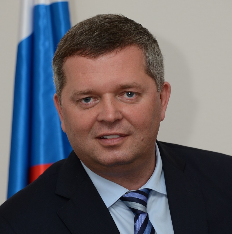 Максим Черкасов