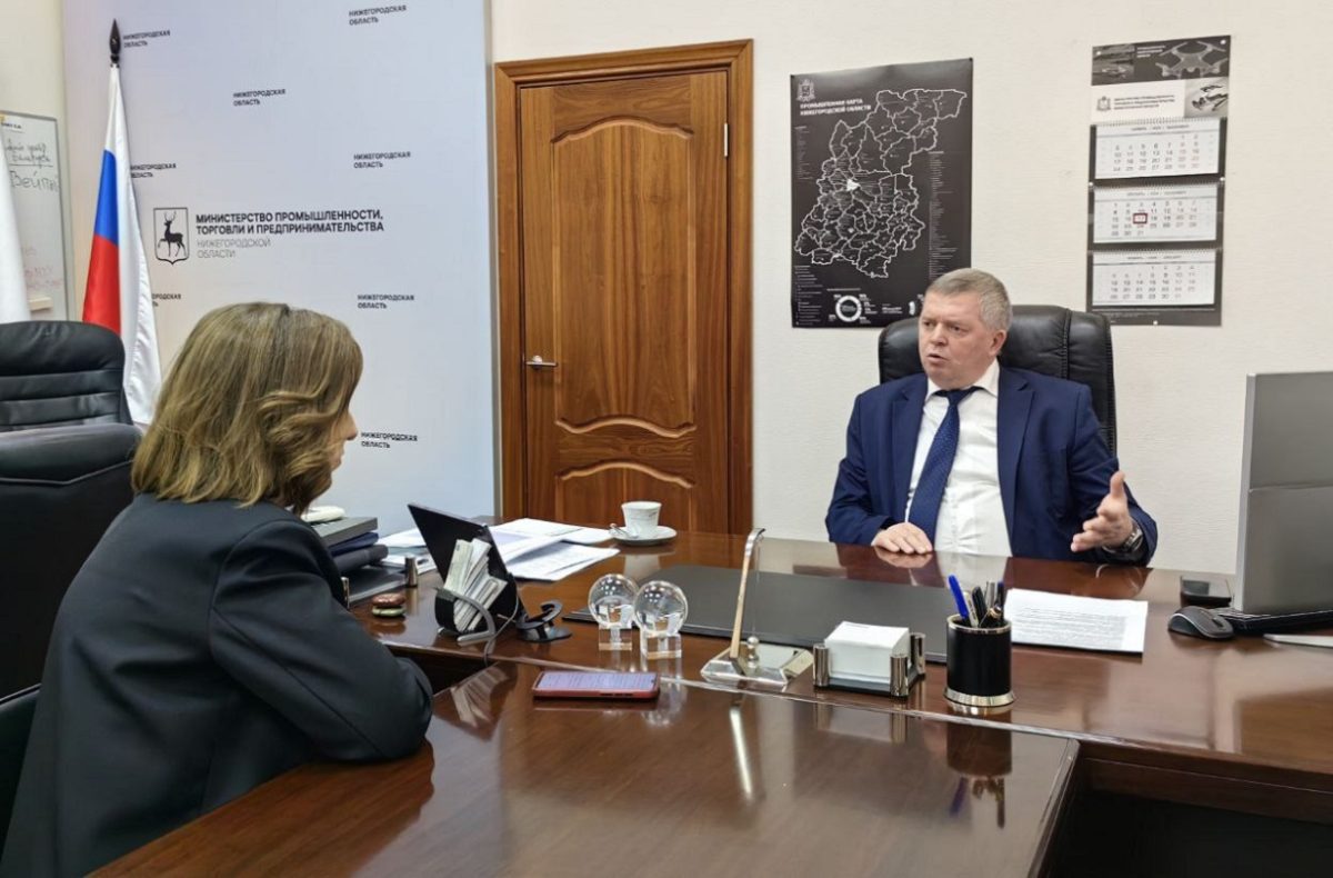 Министр промышленности рассказал, как предприятия справлялись с вызовами