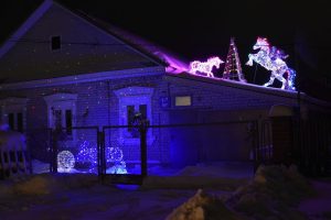 Пегас на крыше и волшебный фонарь: нижегородцы поделились секретами новогоднего украшения дома