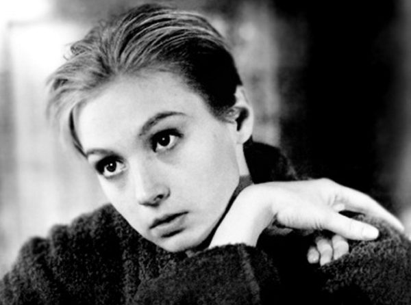 Игра в бутылку: печальную судьбу каких знаменитых актрис повторила Ксения Качалина