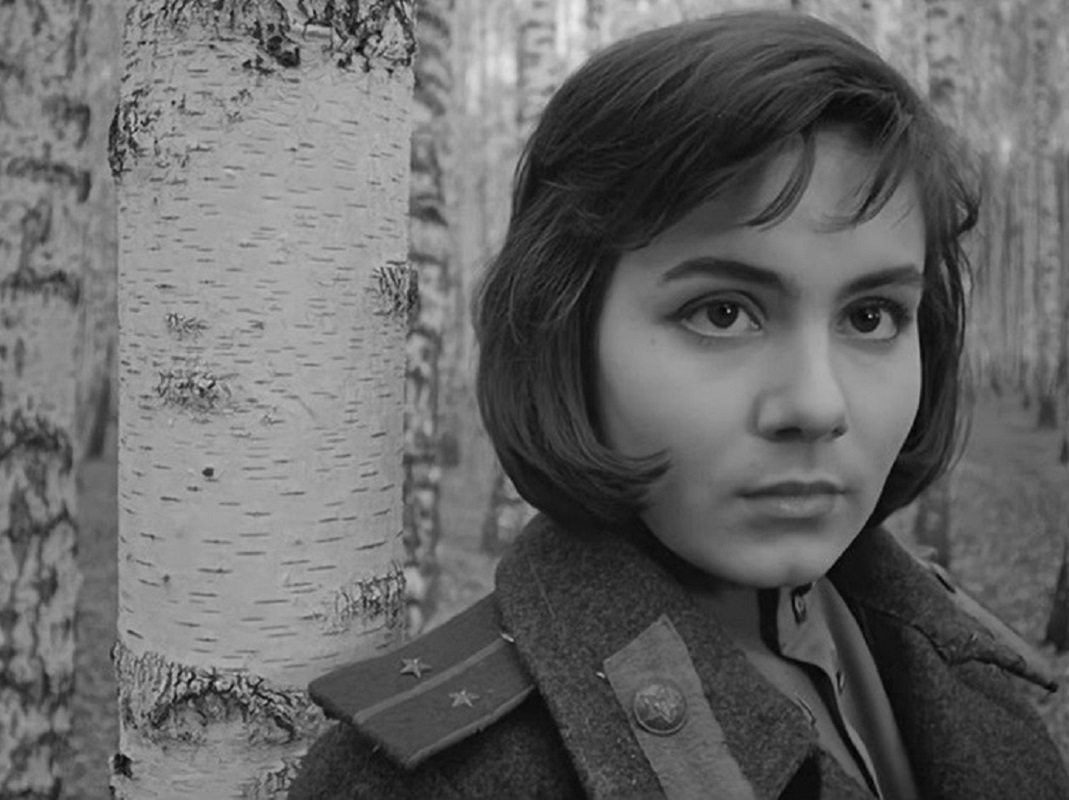 Имя юной красавицы после этого фильма гремело в советском кино