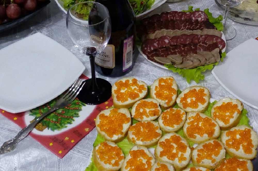 Гастроэнтеролог Пехотина рассказала, чем и кому опасна красная икра