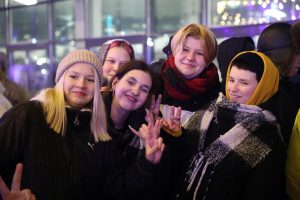 Вертятся на языке: какие слова стали символами уходящего года